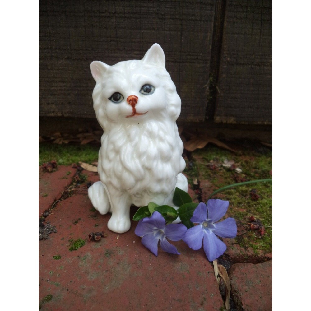 vintage white porcelain cat